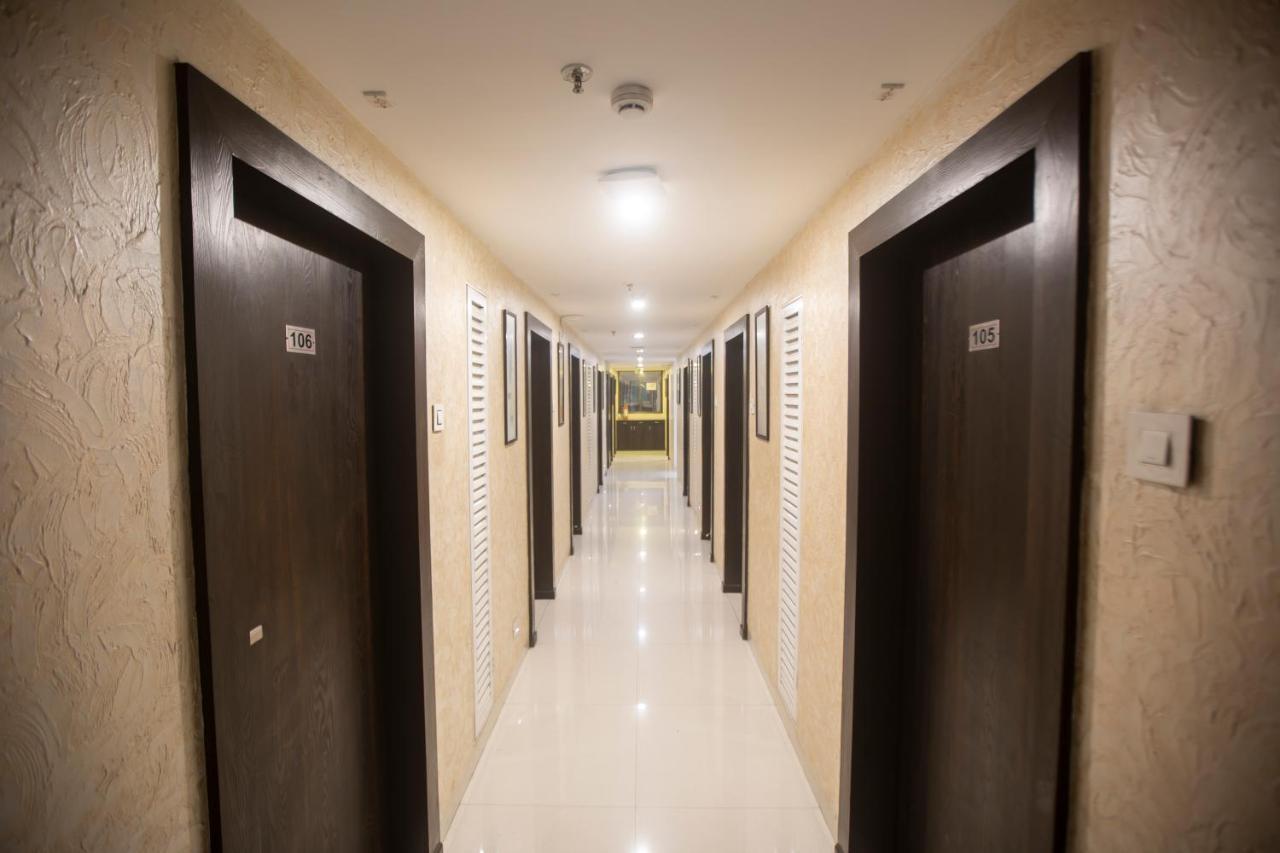 Hotel Singh'S By Wb Inn, Vashi, Navi Mumbai Exteriör bild