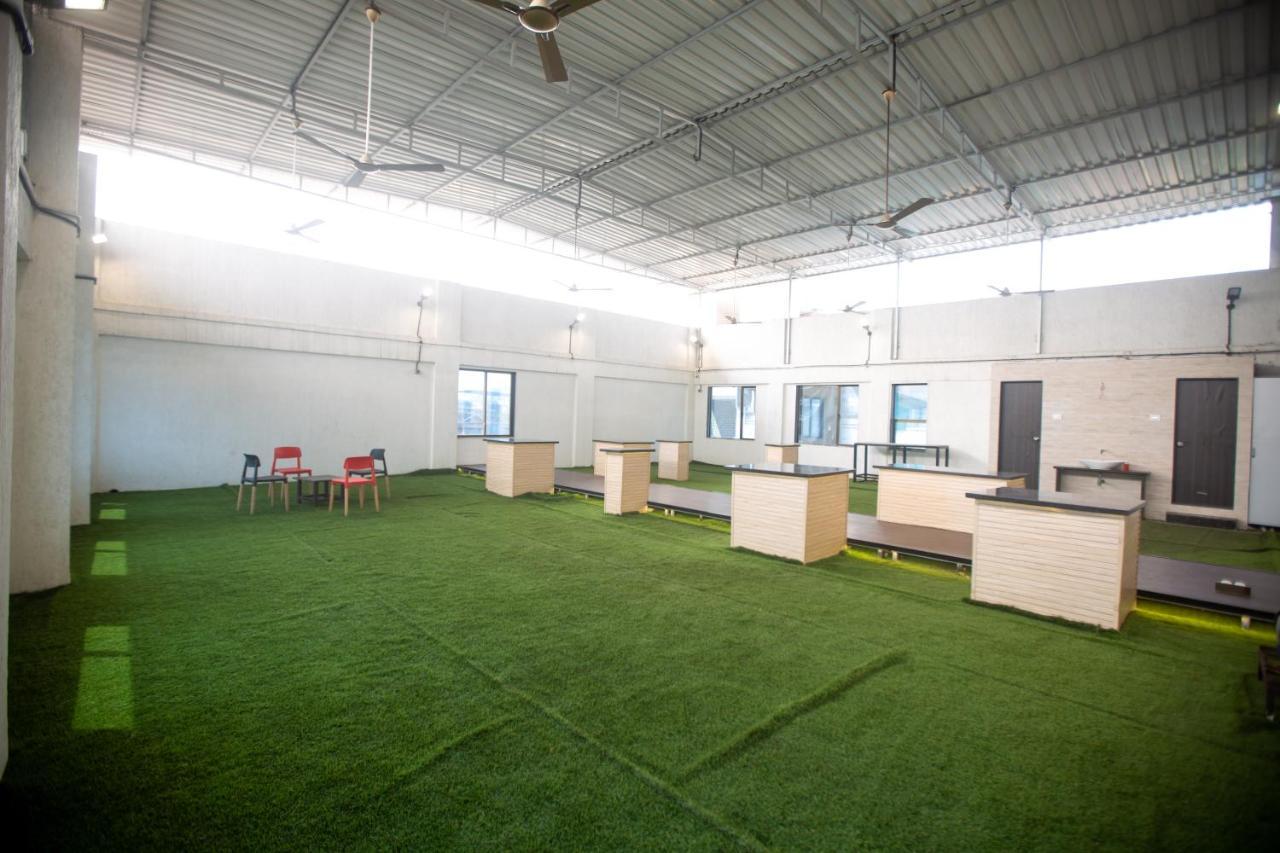 Hotel Singh'S By Wb Inn, Vashi, Navi Mumbai Exteriör bild