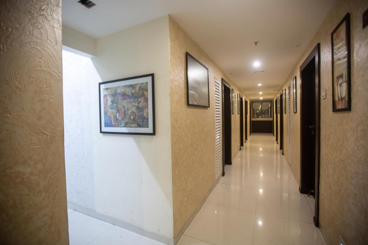Hotel Singh'S By Wb Inn, Vashi, Navi Mumbai Exteriör bild